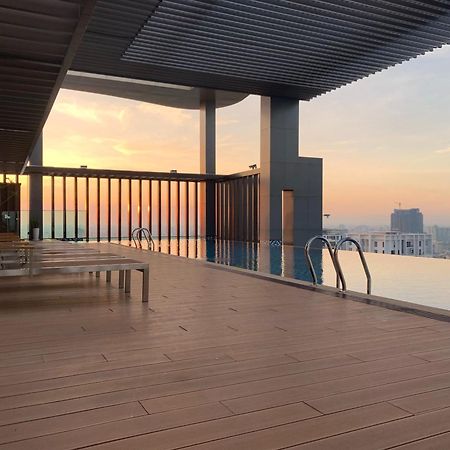 The View Serviced Residence 豪景日式酒店公寓 Phnom Penh Exterior photo